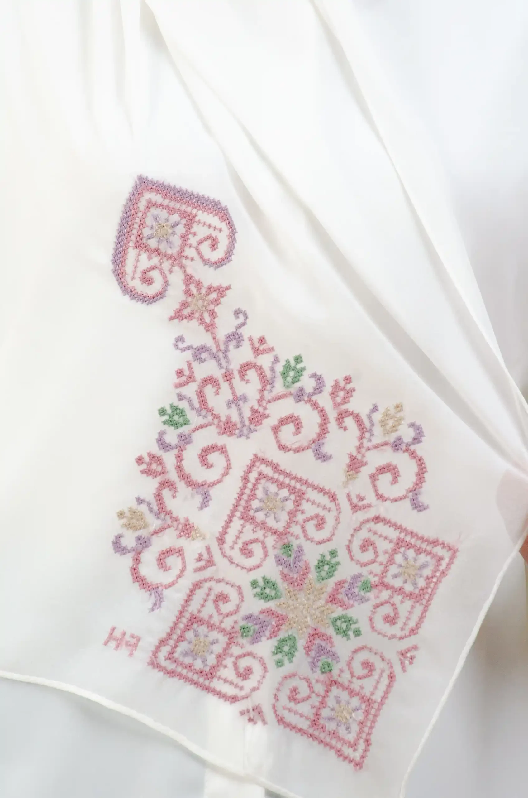 The Rose Hebron Tatreez Shawl is a cozy, breathable embroidered hijab made from Georgette chiffon fabric. Perfect for everyday wear and celebrations.