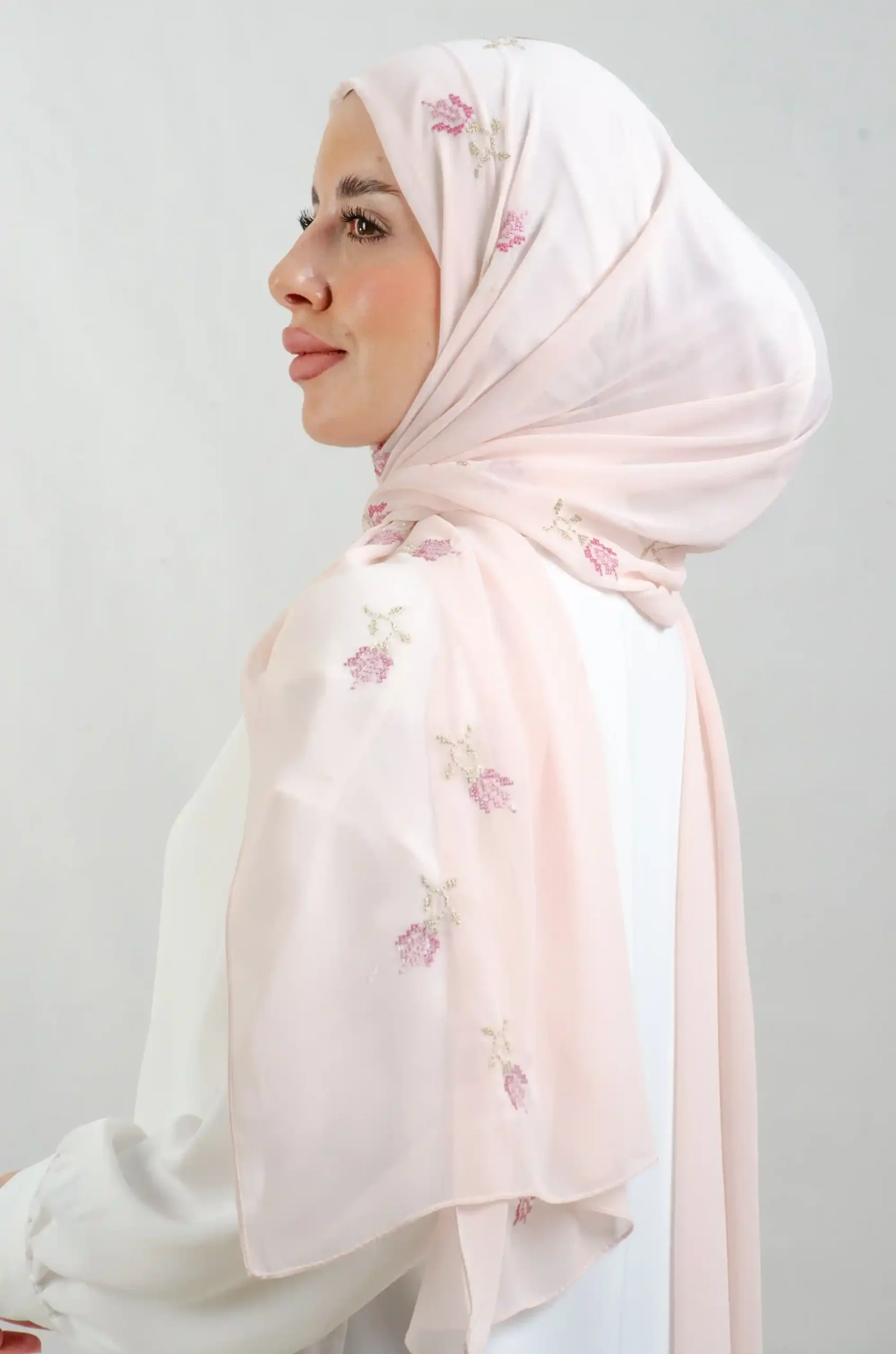 شال تطريز وردي فاتح ارجوان وردي - الصورة 4