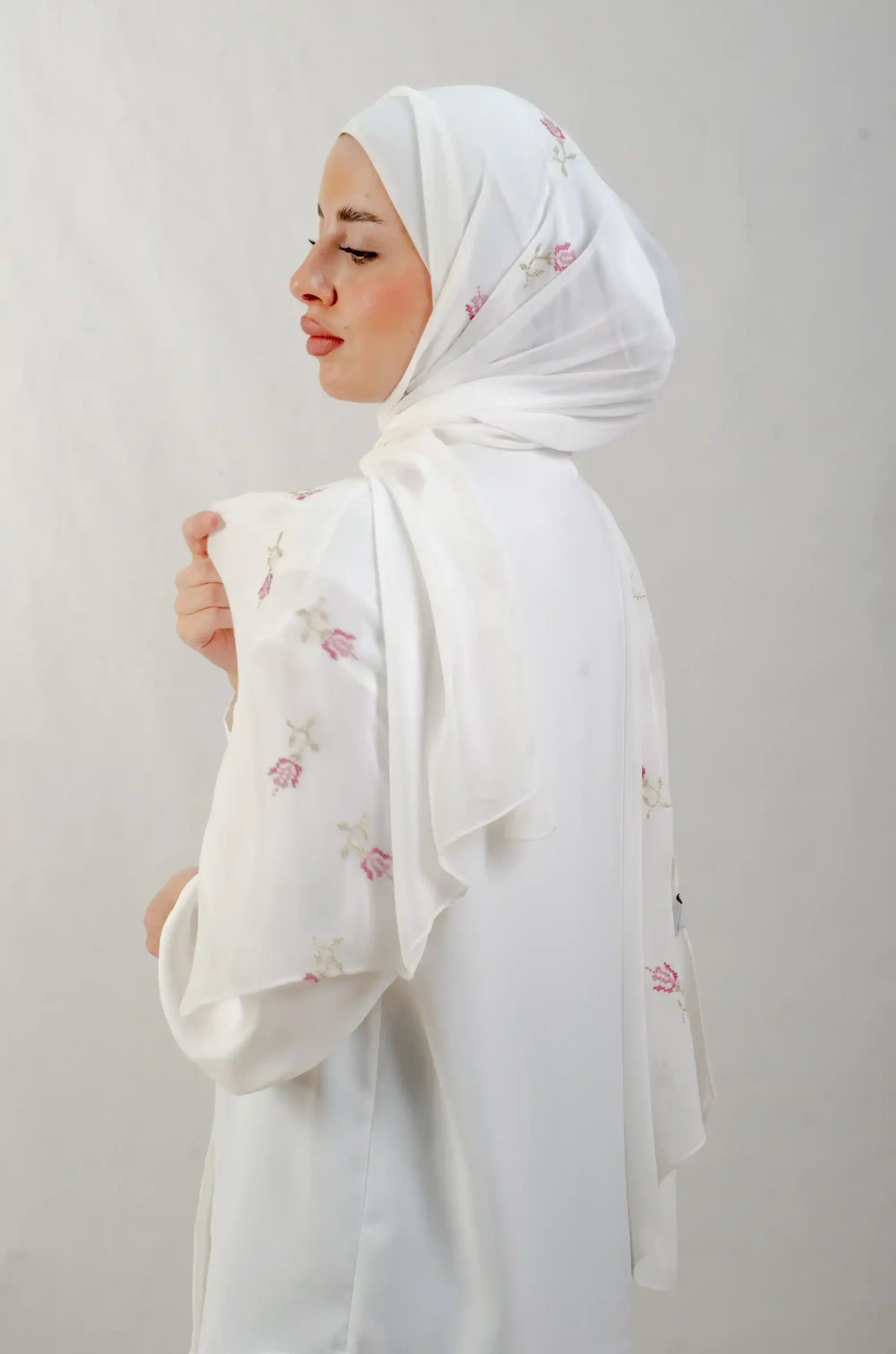 Lilac Light Rose Tatreez Shawl - Image 3