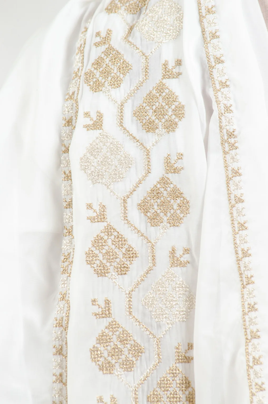 Luxurious off white and gold embroidered chiffon-cotton shawl with traditional fallahi design, 180x70cm opulent heritage wrap