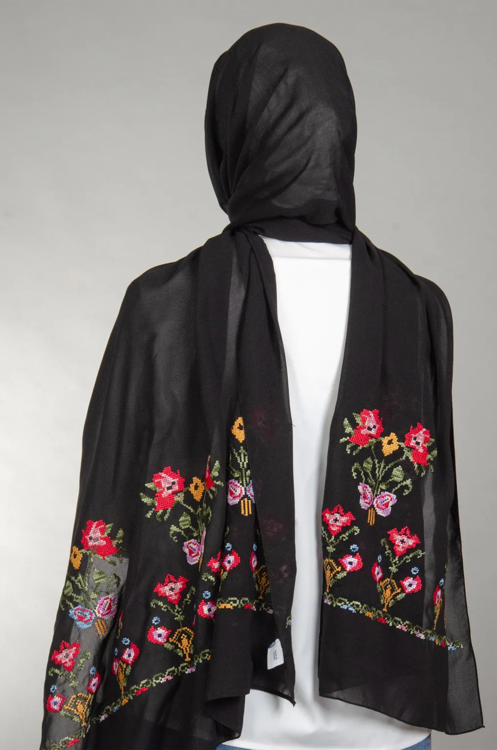 Black Henna Shawl with authentic Falahi embroidery on soft Duja Al-Lail cotton chiffon, perfect for henna nights, weddings, and special occasions.